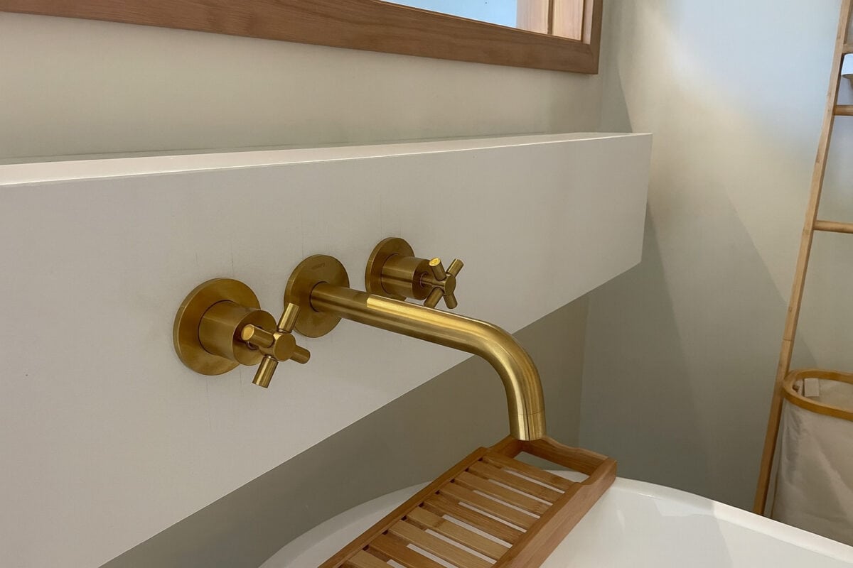Screw-types faucet