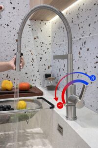 Kitchen Sink Faucet with Pull Out Sprayer Magnetic Design X4