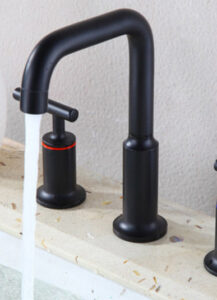 Lavatory Faucets Widespread 3 Hole Double Handle Basin Tap X1