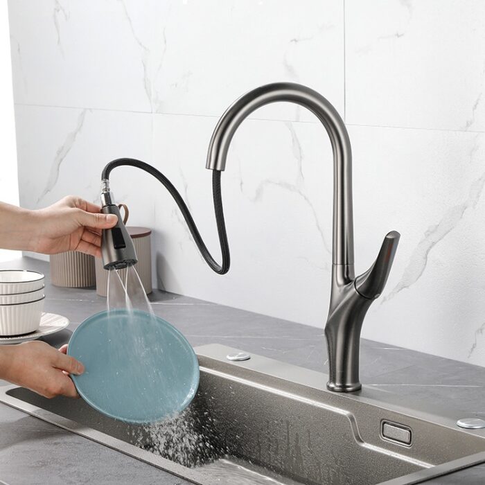 High-quality stainless steel kitchen faucet with pull-down spray head for easy dishwashing and water efficiency.