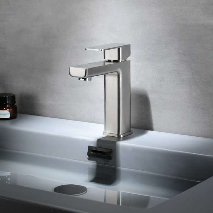 Single Hole Faucet